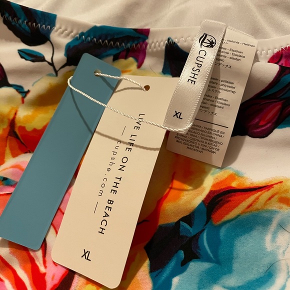 NEW Adorable one piece XL striped/floral swimsuit - Picture 8 of 10